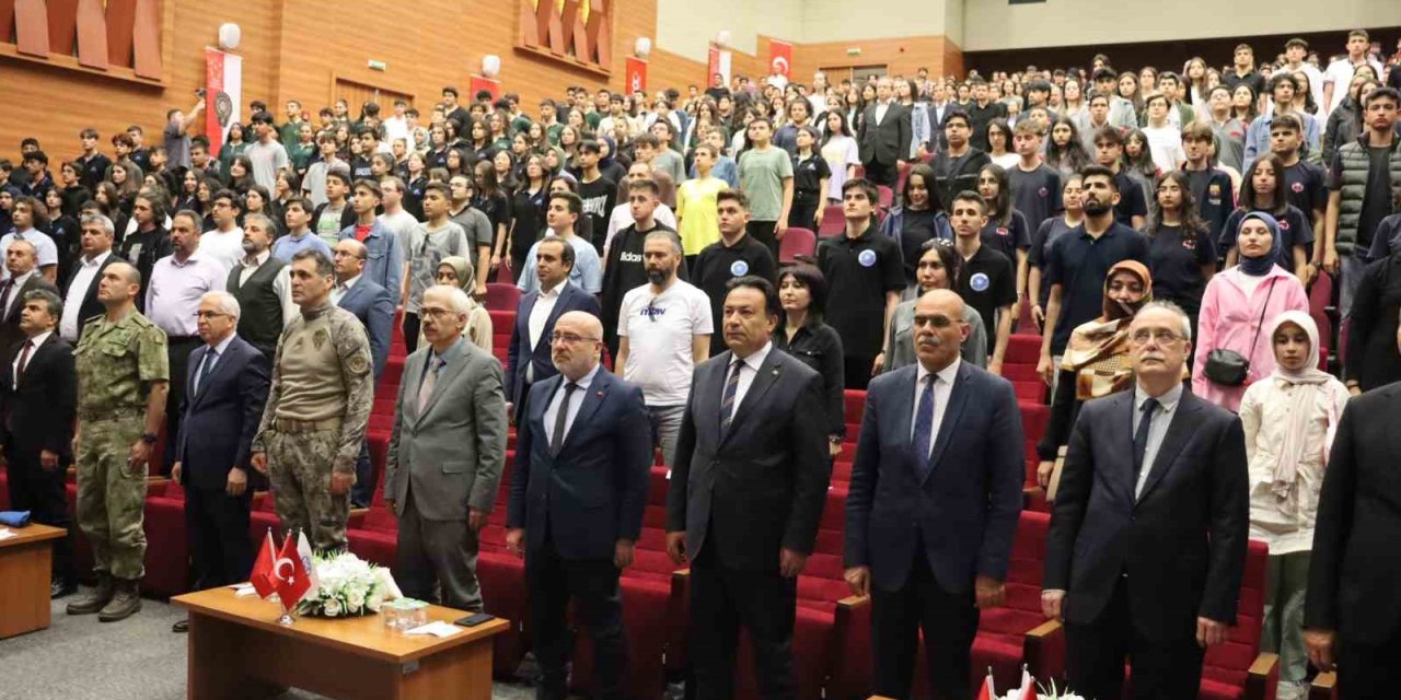 Atanur Aydın’dan Öğrencilere: "siz Bizim Paydaşımız Değil, Geleceğimizsiniz Ve Bizim Takım Arkadaşımızsınız”