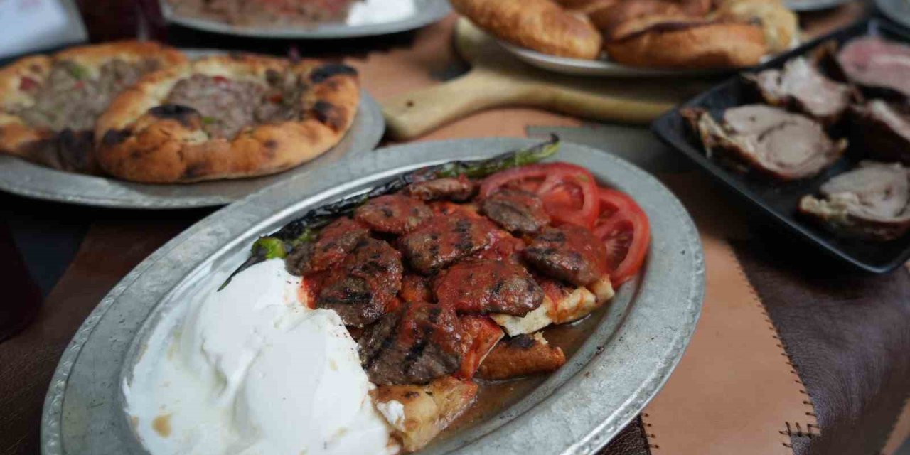 Bursa’nın Yöresel Lezzetleri Türk Mutfağı Haftası’nda Tanıtıldı