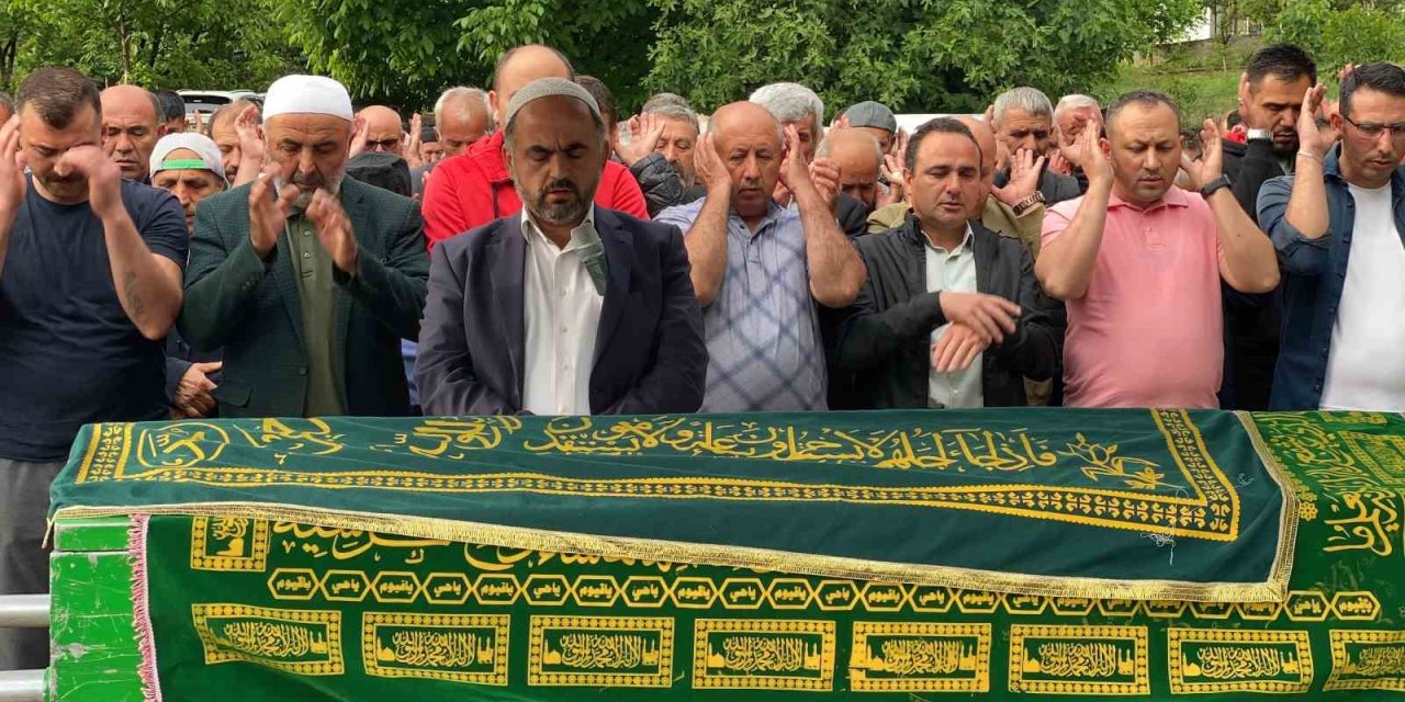 Bağ Evindeki Patlamada Hayatını Kaybeden Adam Toprağa Verildi