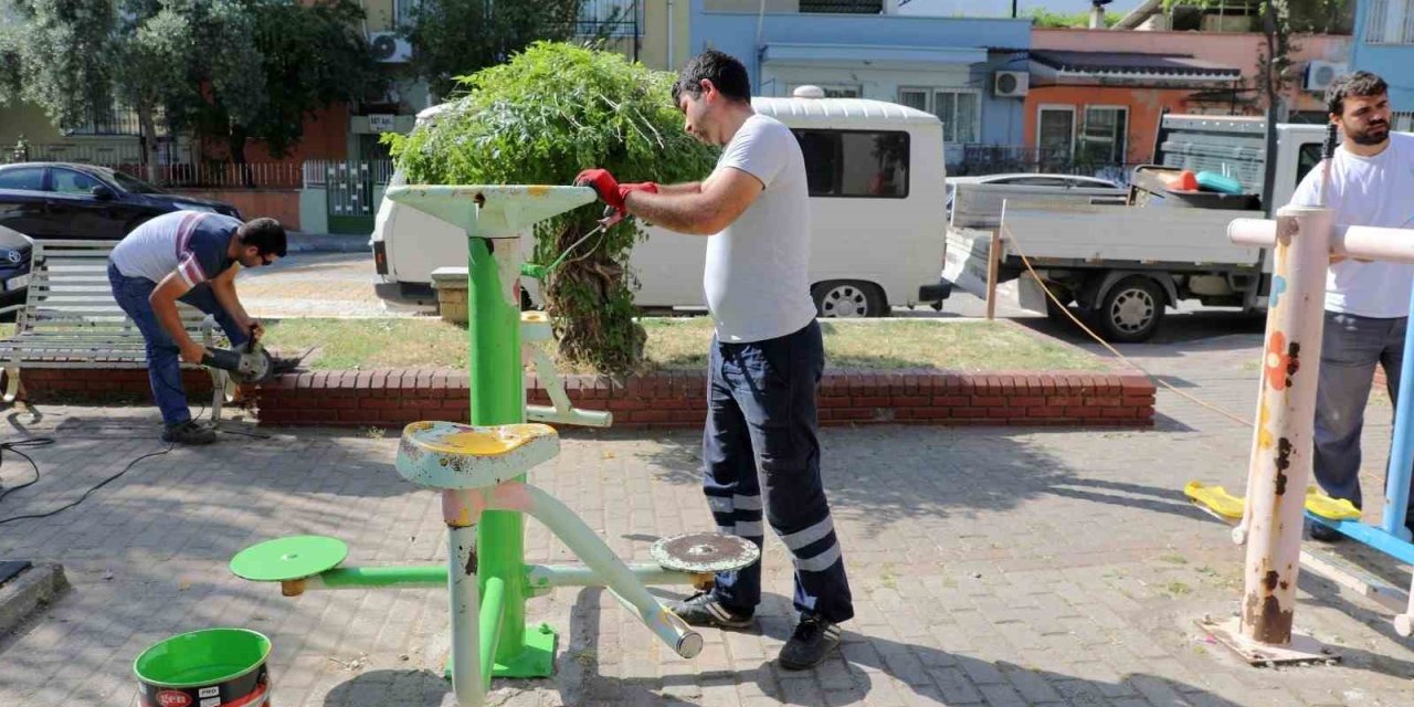 Efeler’in Parkları Yenileniyor