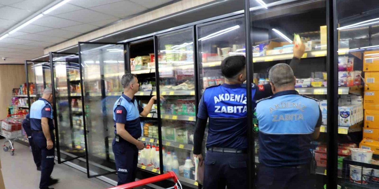 Mersin’de Zincir Marketler Denetlendi