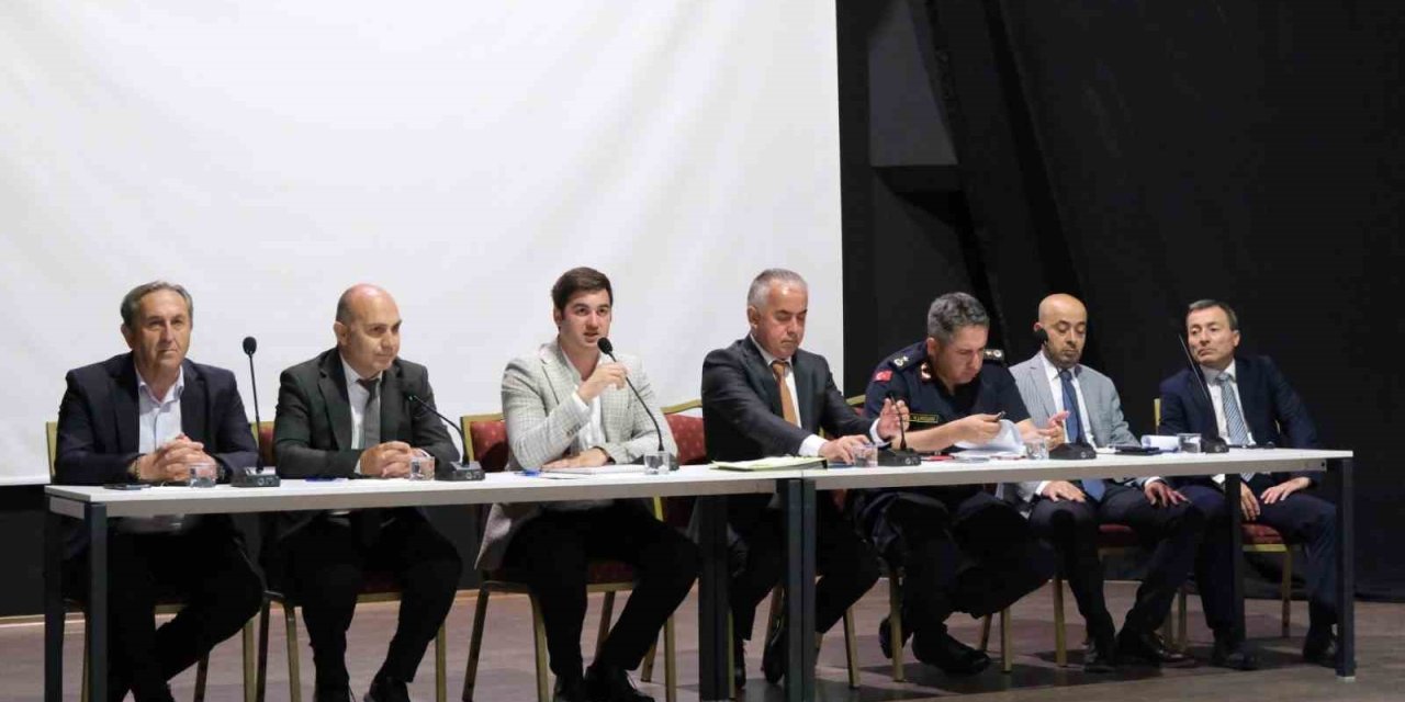 Başkan Mandalinci Muhtarlarla Buluştu