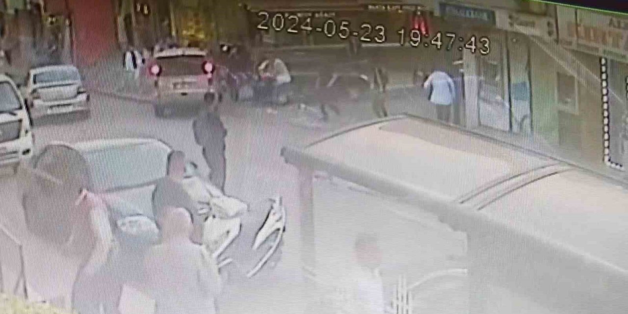 Üsküdar’da 3 Kişinin Öldüğü Silahlı Çatışma Anı Kamerada