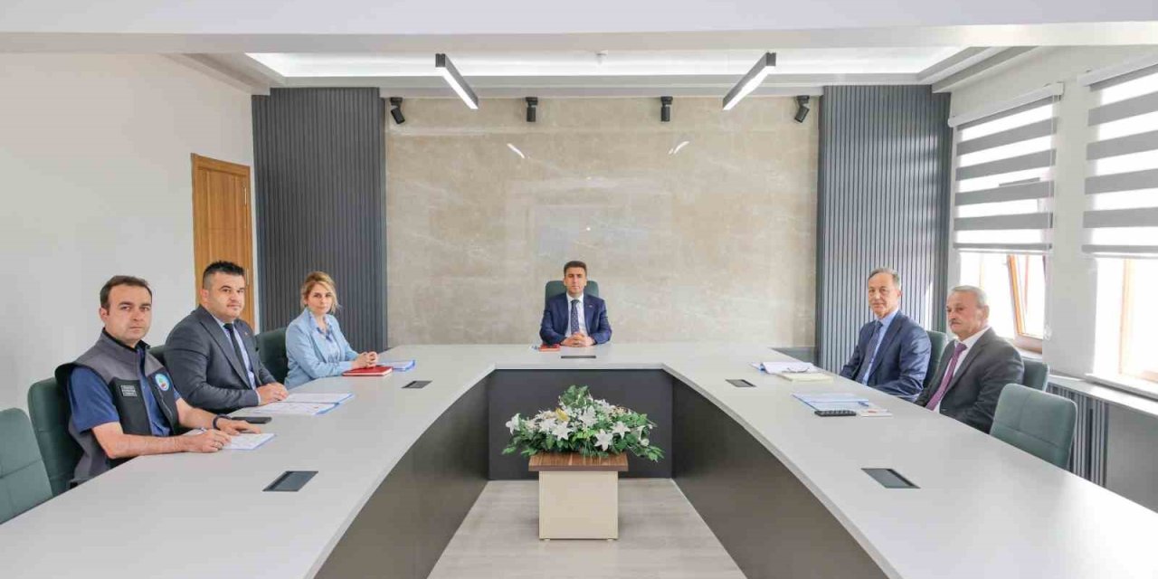 Sakarya Nehri Etrafında Çevre Sağlığını Tehdit Eden, İzinsiz Faaliyet Gösteren Yerler Yıkılacak