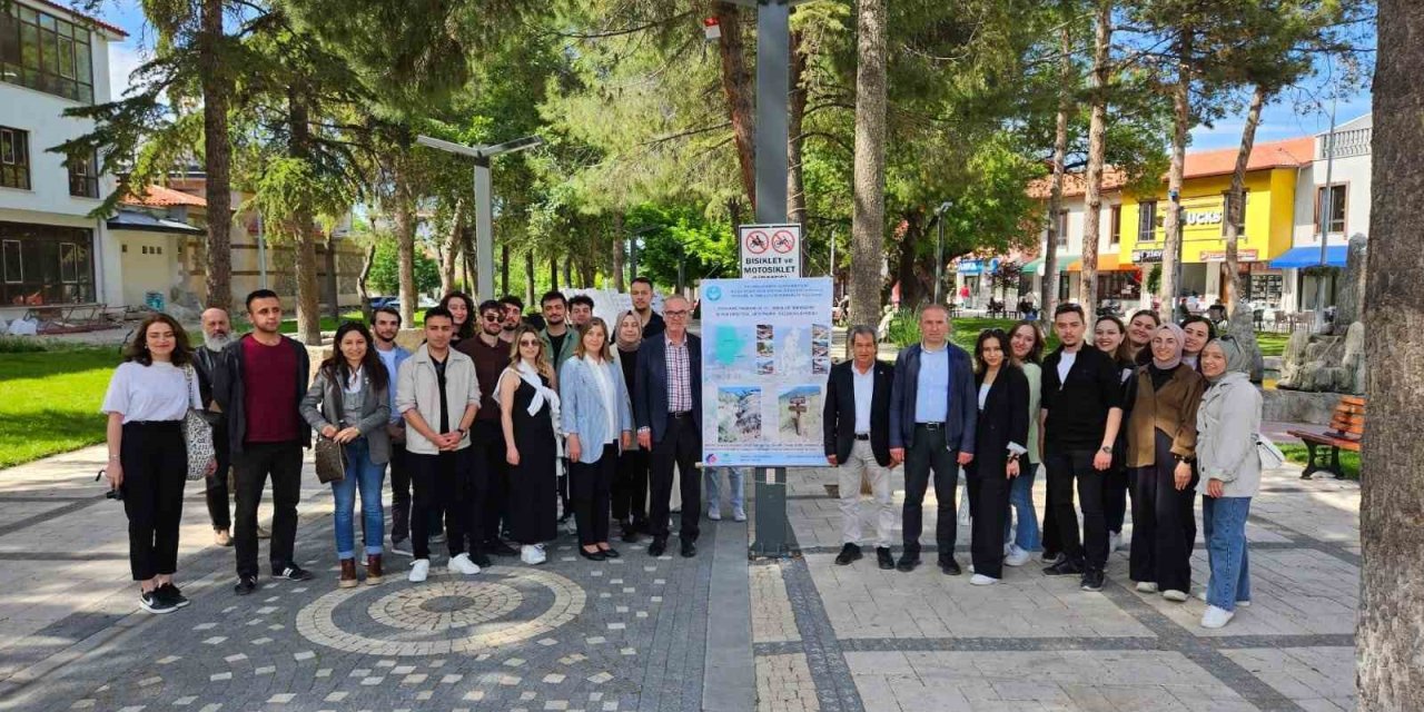 Balıkesir’de Mimarlık Öğrencileri Jeopark Projelerini Sergiledi