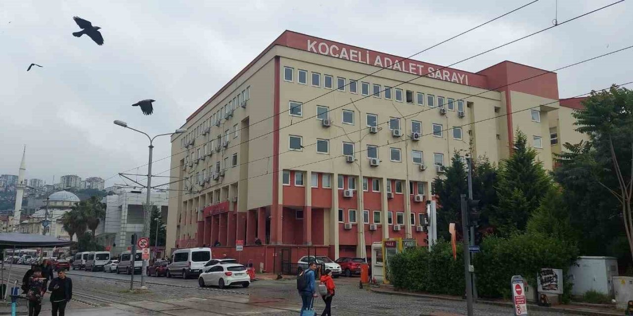 Barışmayı Reddeden Eşini Defalarca Bıçaklamıştı, Cezası Değişmedi