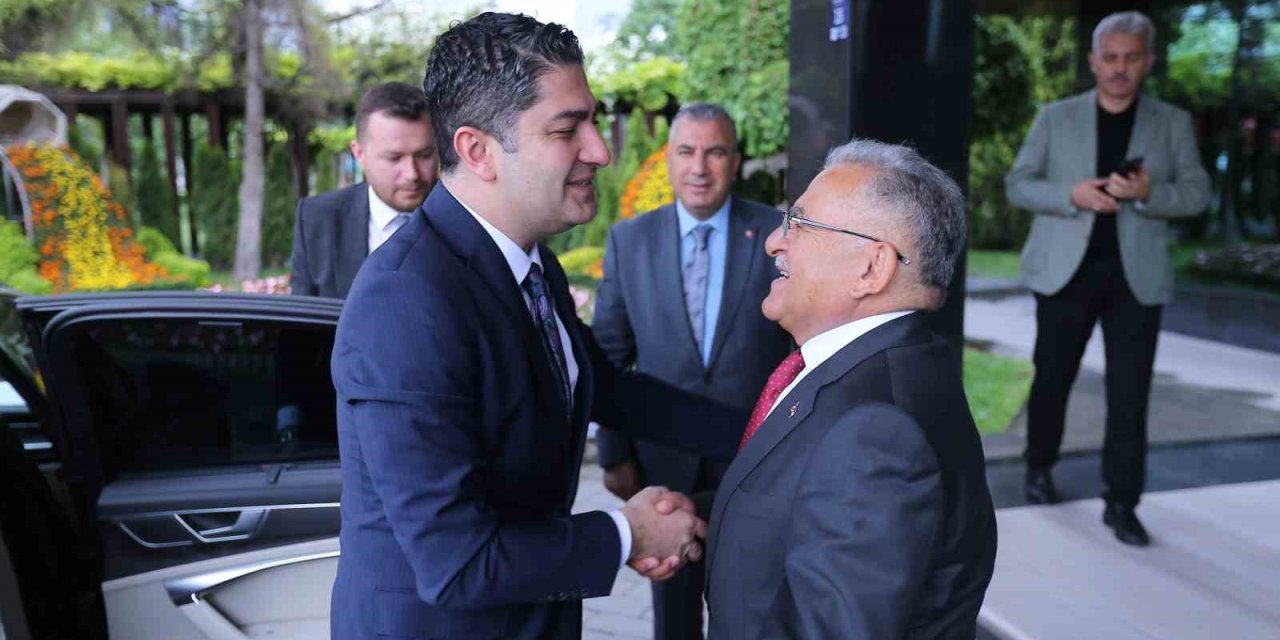 Mhp’li Özdemir’den Başkan Büyükkılıç’a Ziyaret