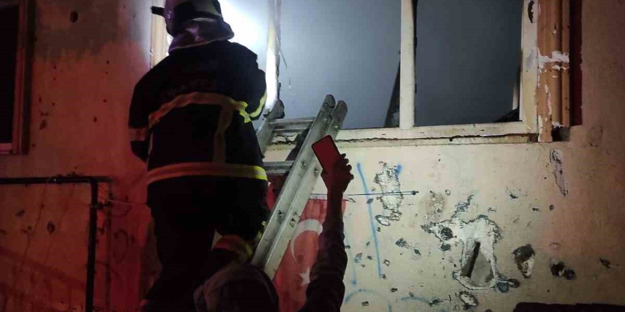 Keşan’da Dini Nikahlı Eşi İle Tartışan Kişi Benzin Döküp Evi Ateşe Verdi