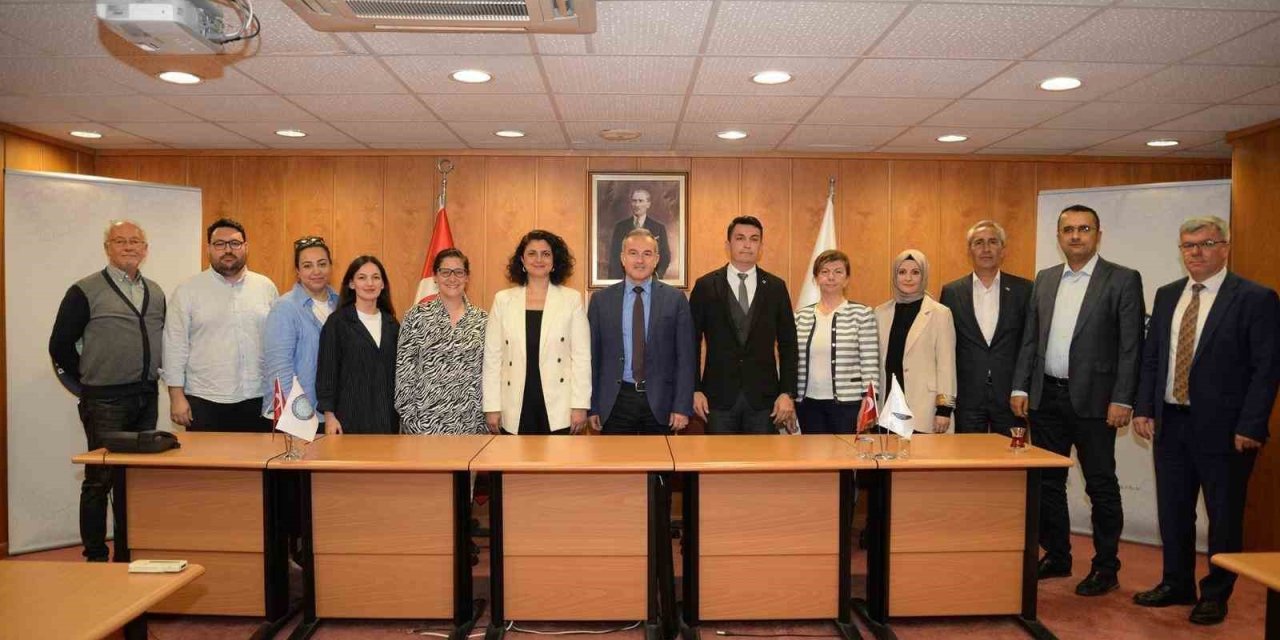 Çay Ve Kahve Posaları Komposta Dönüşecek