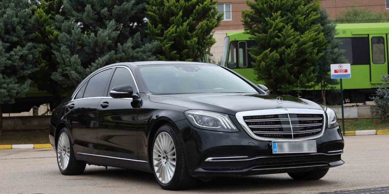 Bursa Büyükşehir Belediyesi’nde Makam Araçları Satışa Çıkarıldı