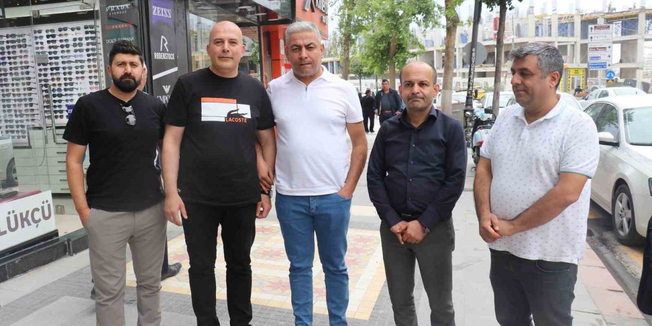 Cadde Esnafından Başkan Er’e Tepki