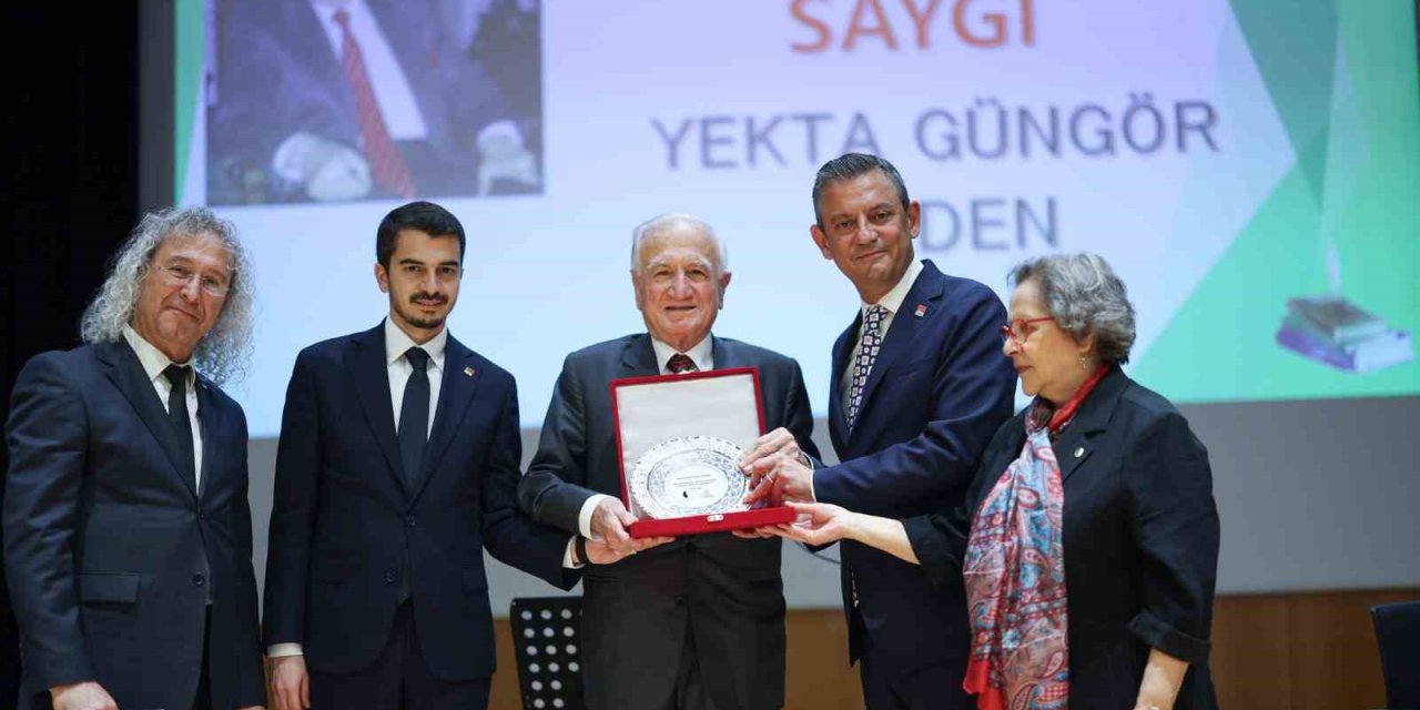 Chp Genel Başkanı Özel: "Anayasayı Katılımcılıktan Yapacaksan Müfredatı Da Katılımcılıkla Yapacaksın"