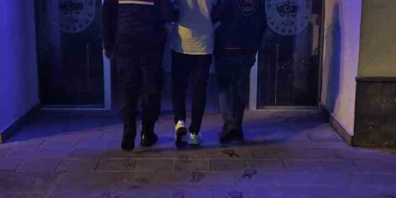 Kardeşinin Kimliği İle Gizlenmeye Çalıştı Kriminal Gerçeği Ortaya Çıkardı