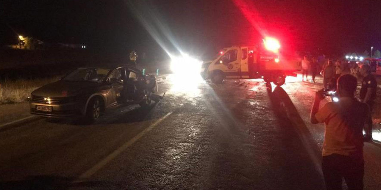 Rize Plakalı Araç Kaza Yaptı 9 Yaralı