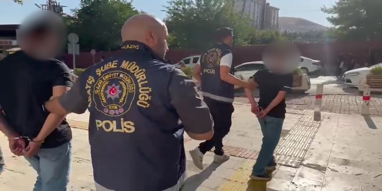 Çay Ocağına Pompalı Tüfekle Ateş Açan 2 Şüpheli, Tutuklandı