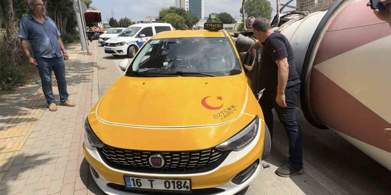 Ticari Taksi Şoföründen Hayat Kurtaran Manevra