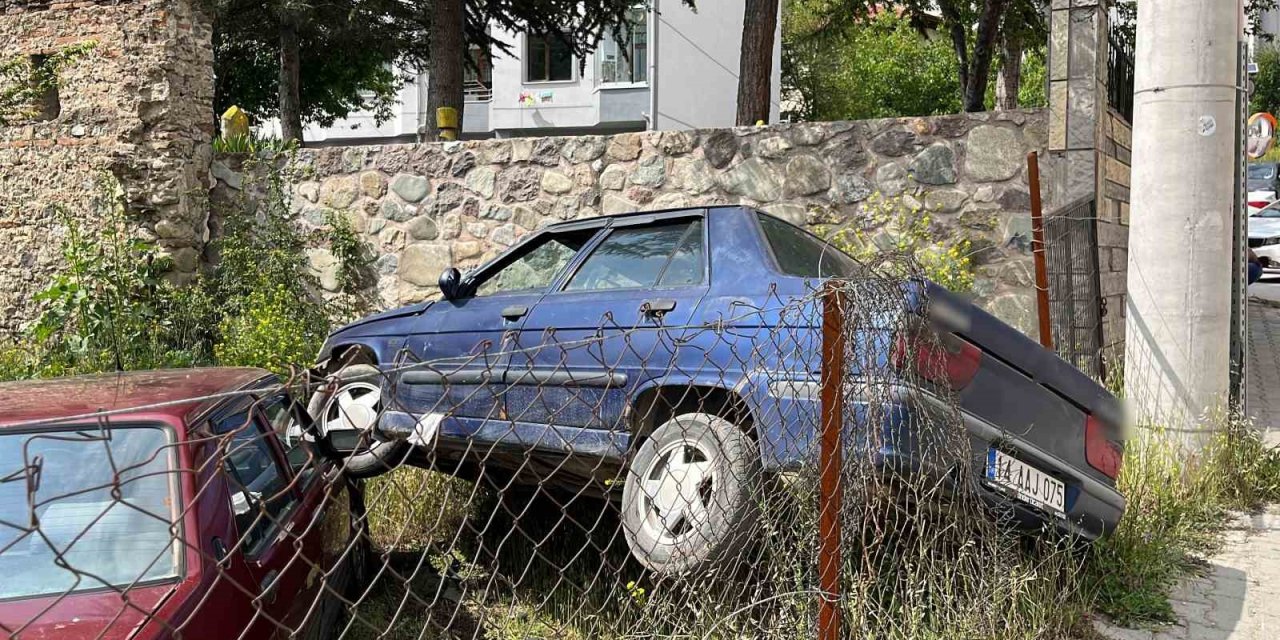 22 Yaşındaki Alkollü Sürücü Ortalığı Birbirine Kattı