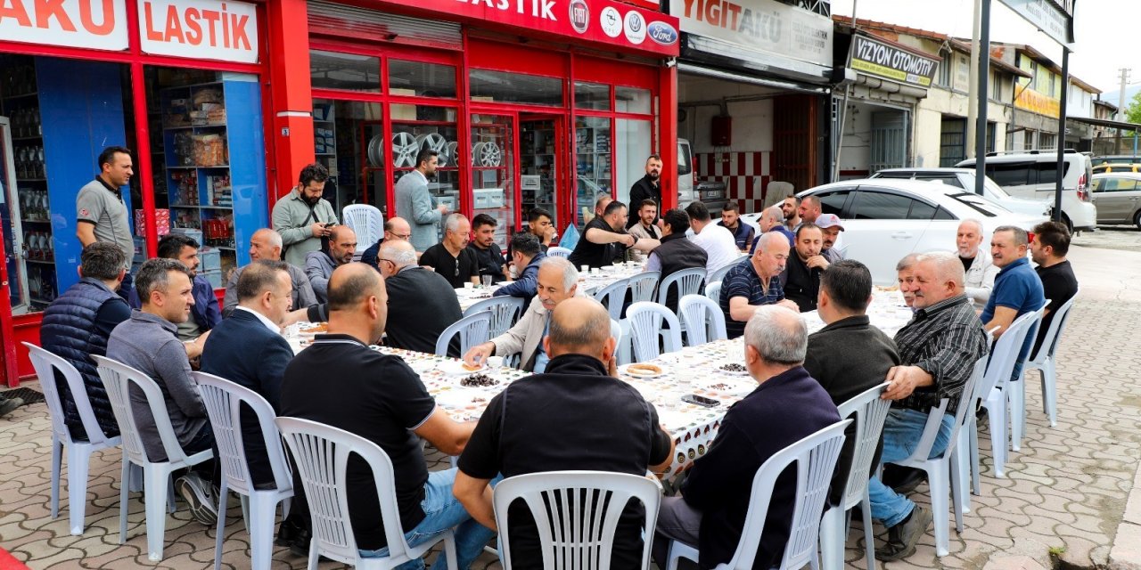 Başkan Ural, Sanayi Esnafıyla Kahvaltıda Buluştu