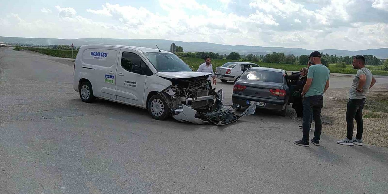 Çorum’da İki Ayrı Kaza: 4 Yaralı