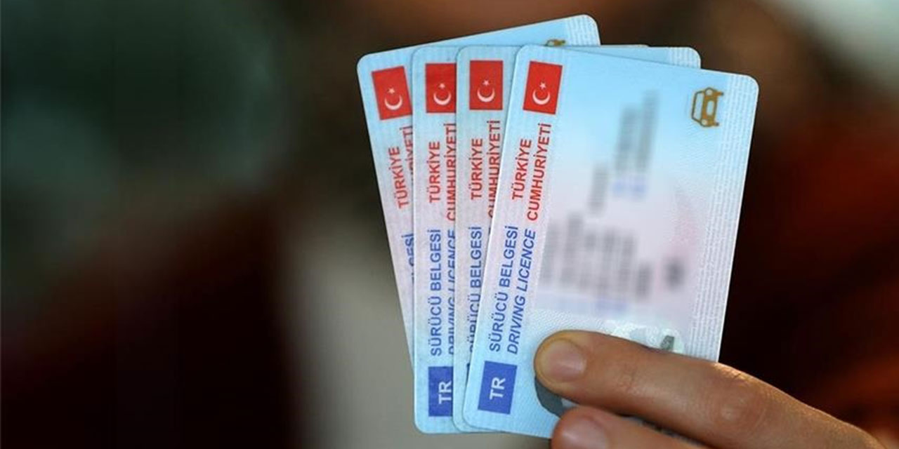 Eski tip ehliyetler yıl sonunda geçersiz hale gelecek