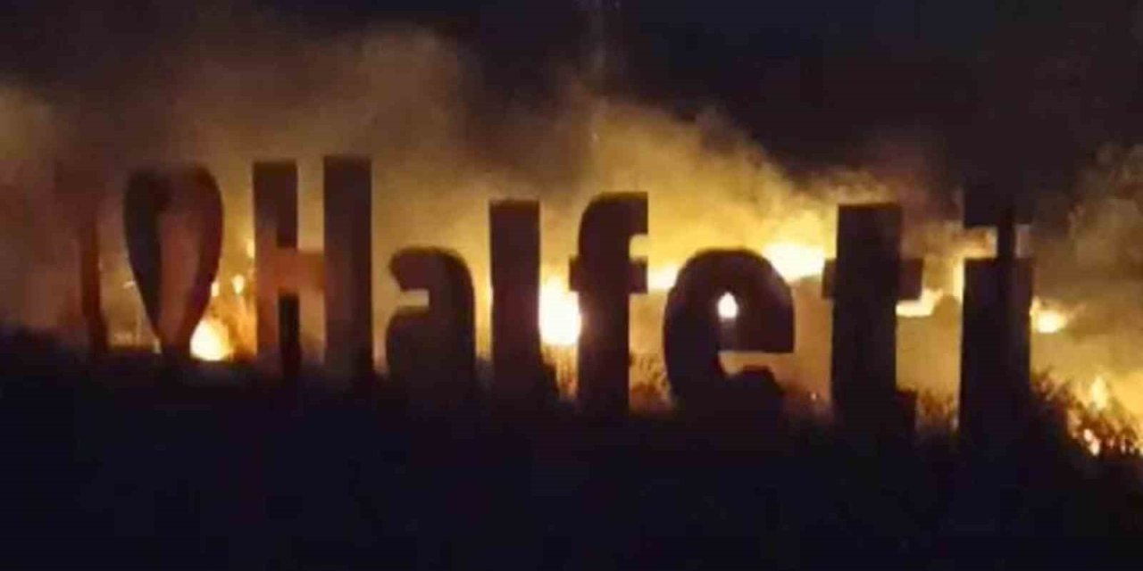 Tarihi Ve Turistik Kent Alevlere Teslim Oldu