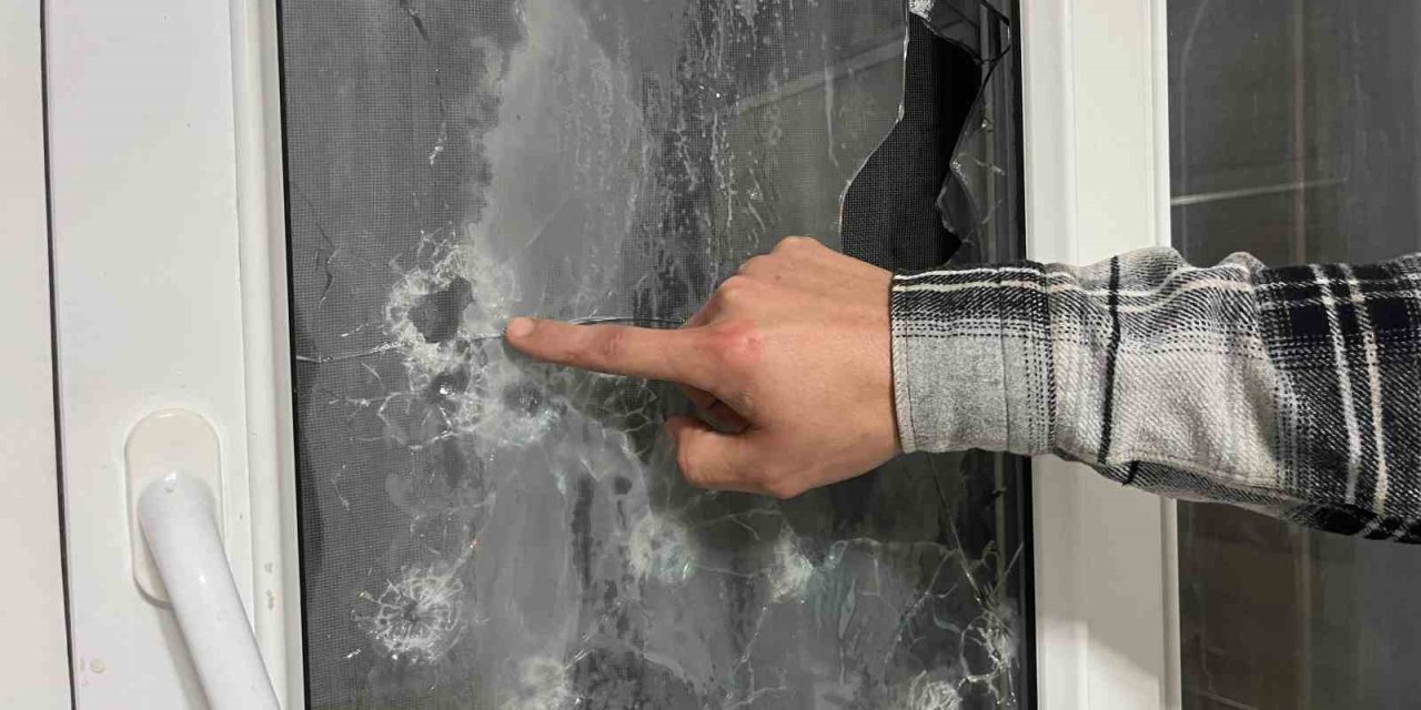 Pompalı Tüfek Dehşeti: Çocukları Uyurken Evi Kurşunladılar