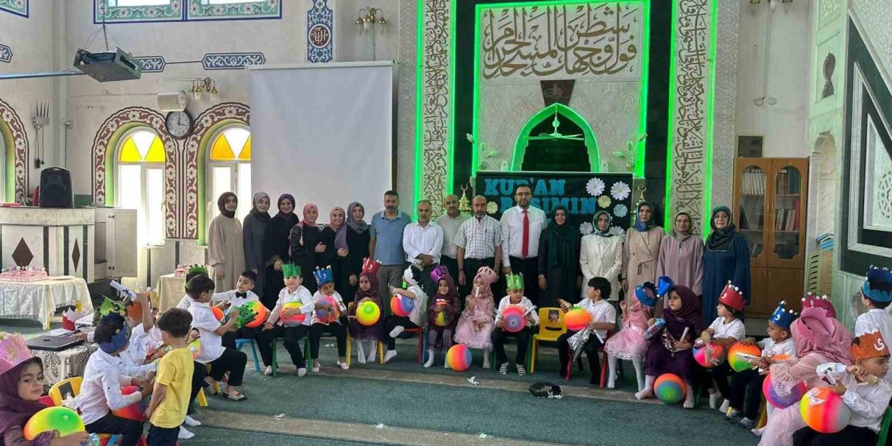 Kur’an Kursu Öğrencilerinden Yıl Sonu Etkinliği