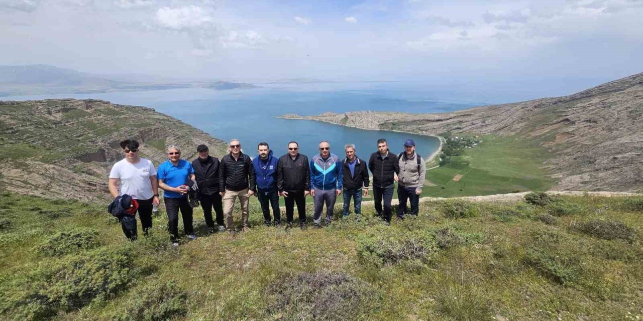 ‘Tatvanname’ Kitabı İçin İncekaya Kraterine Gezi Ve İnceleme Ziyareti