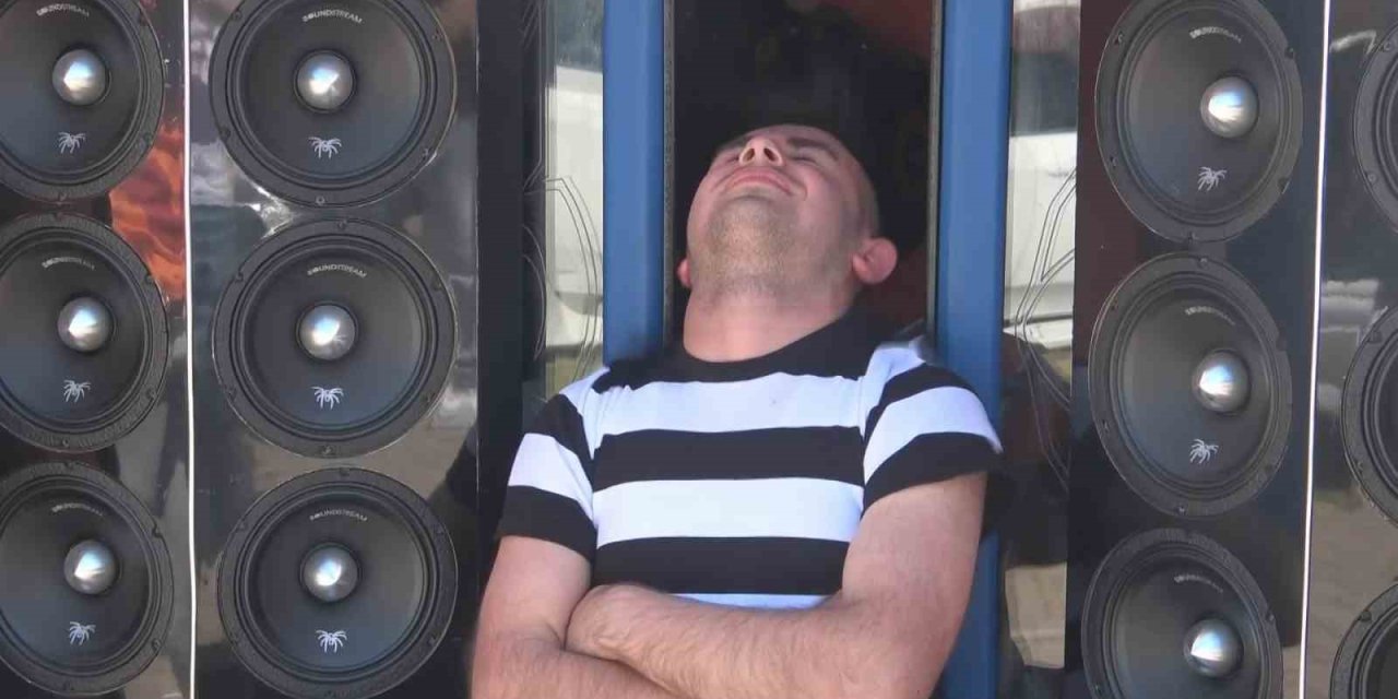 Modifiye Tutkunları Eserlerini Sergiledi