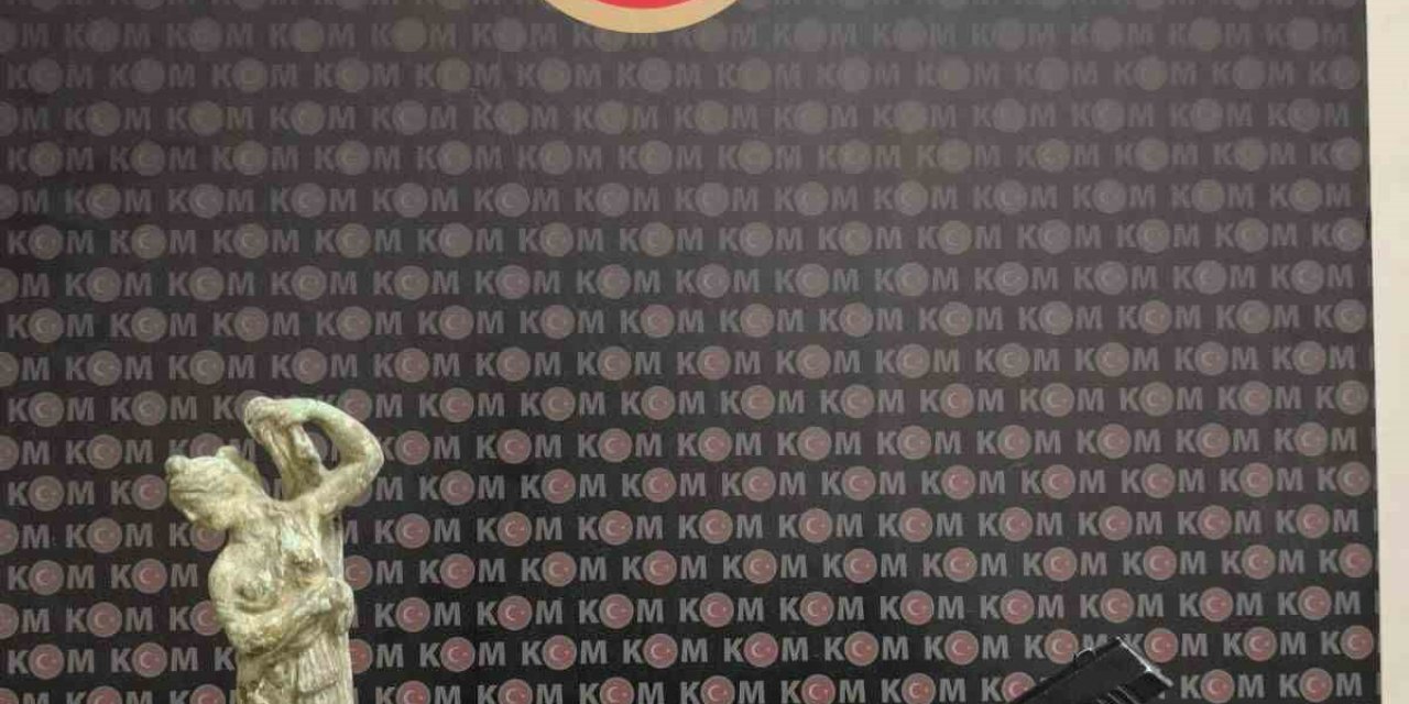 Kuşadası’nda Tarihi Eser Kaçakçılığı Operasyonu