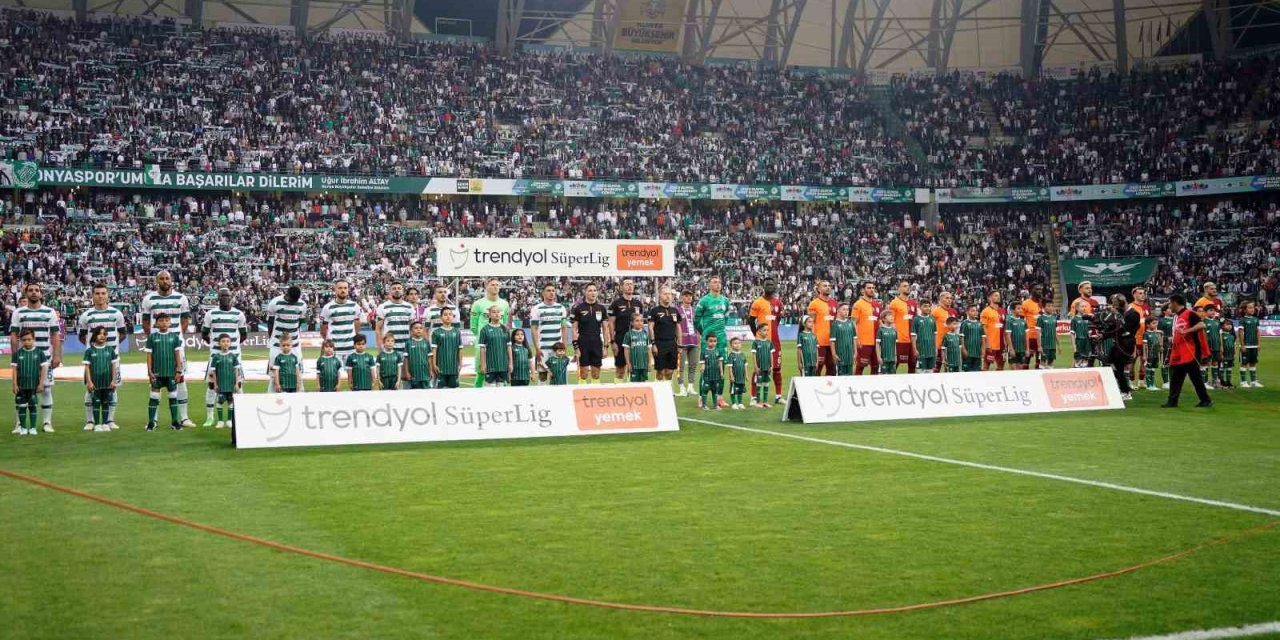 Trendyol Süper Lig: Konyaspor: 0 - Galatasaray: 0 (Maç Devam Ediyor)