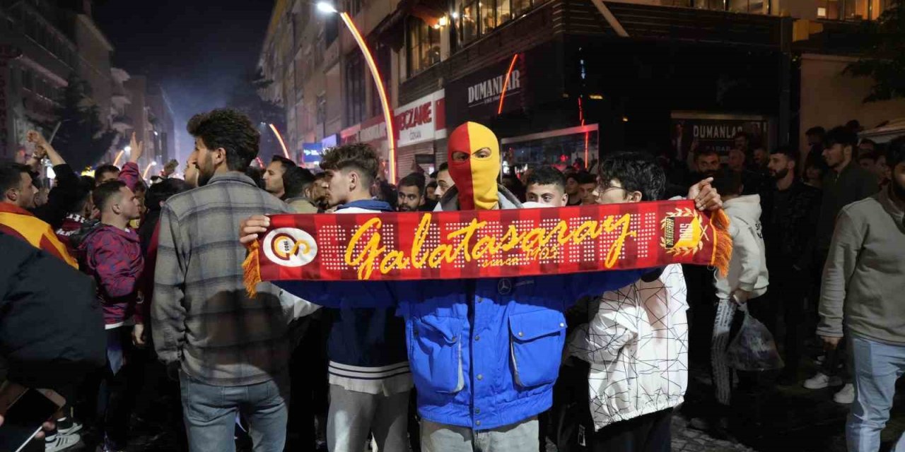 Gümüşhane’de Galatasaray’ın Şampiyonluğu Coşkuyla Kutlandı