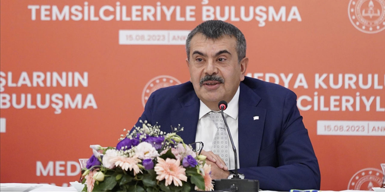 Milli Eğitim Bakanı Yusuf Tekin, liselerde sınıf tekrarını hayata geçireceklerini bildirdi