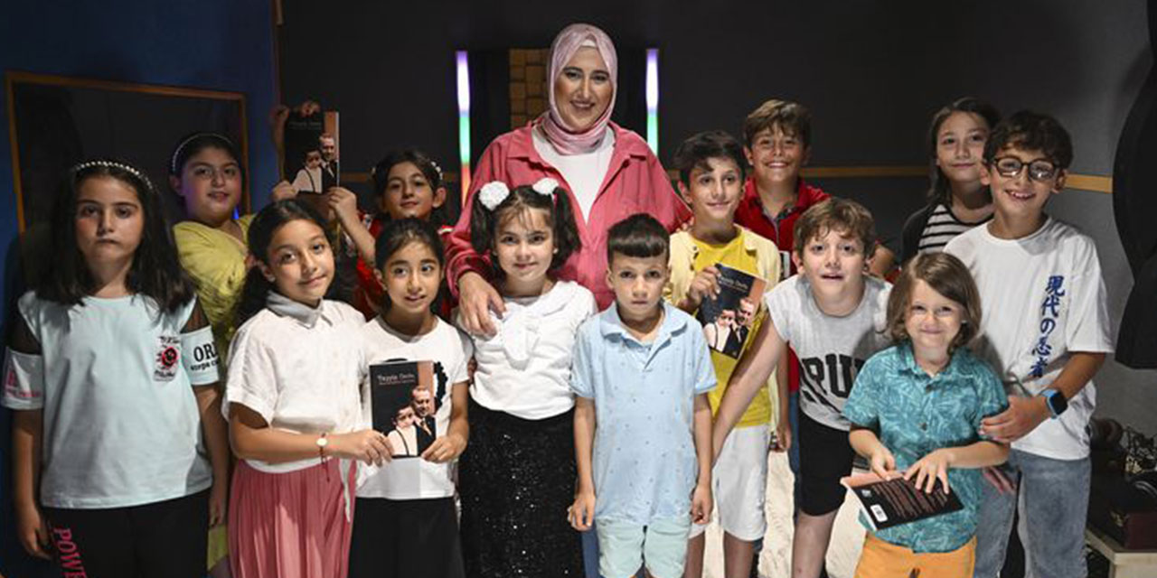 Yazar Fatma Korkutata'nın "Tayyip Dede" şarkısının klip çekiminin 2. durağı Rize