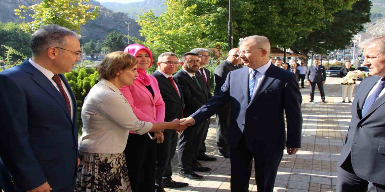 Amasya’nın yeni valisi Yılmaz Doruk görevine başladı