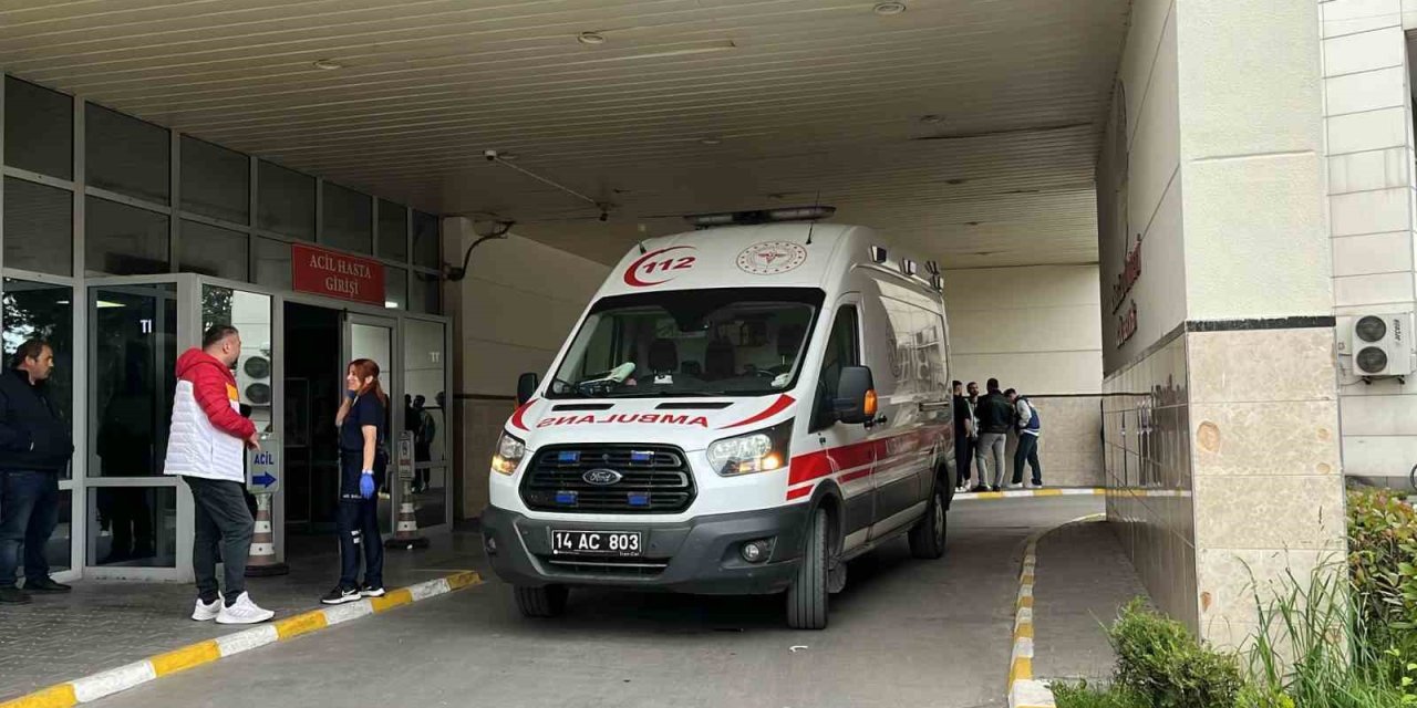 Bolu’da Kafede Bıçaklı Kavga: 1 Yaralı