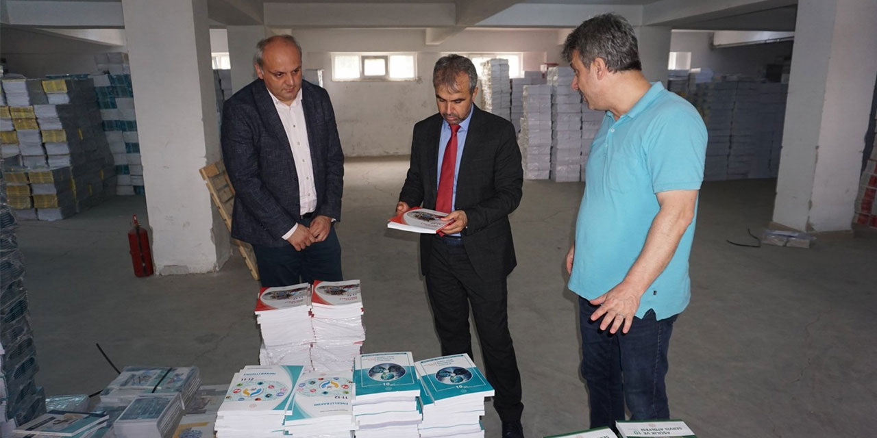 Rize’de Ücretsiz Ders Kitabı Hazırlığı Devam Ediyor