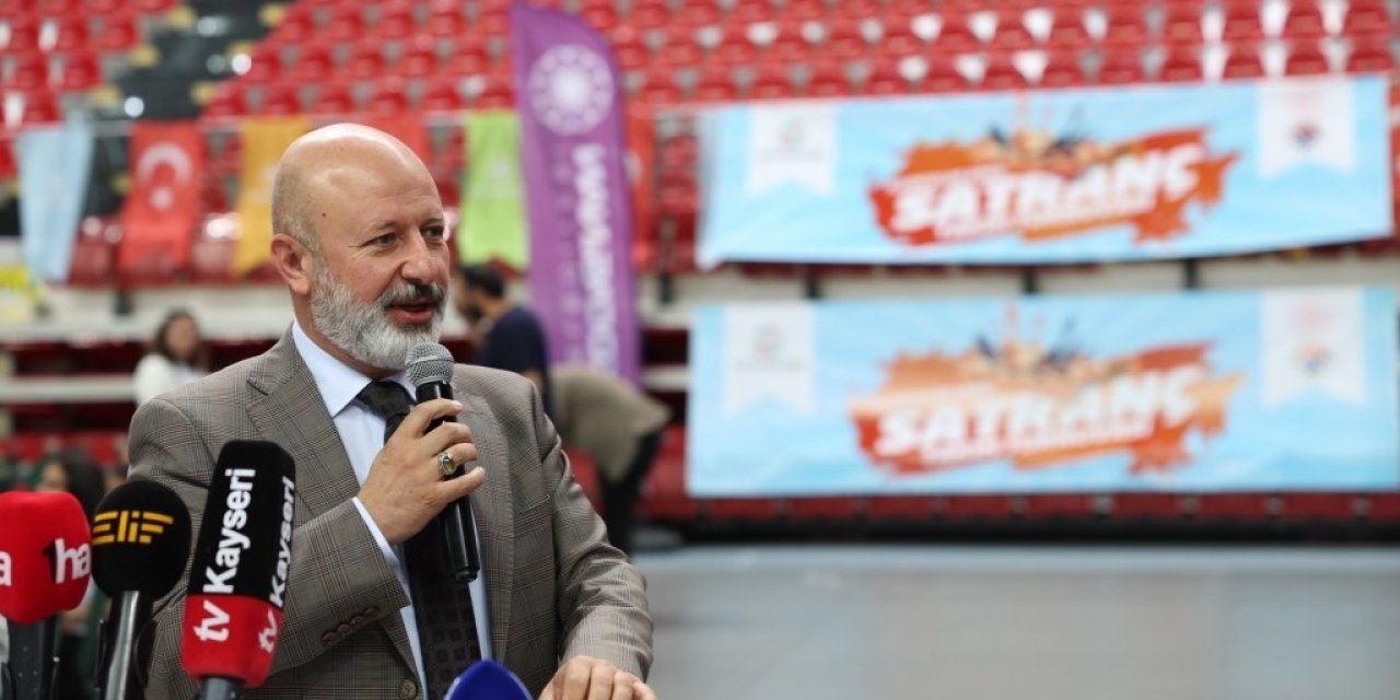 Başkan Çolakbayrakdar, “Çocuklarımızın Fiziksel Ve Zihinsel Gelişimine Büyük Katkı Sağlıyoruz”