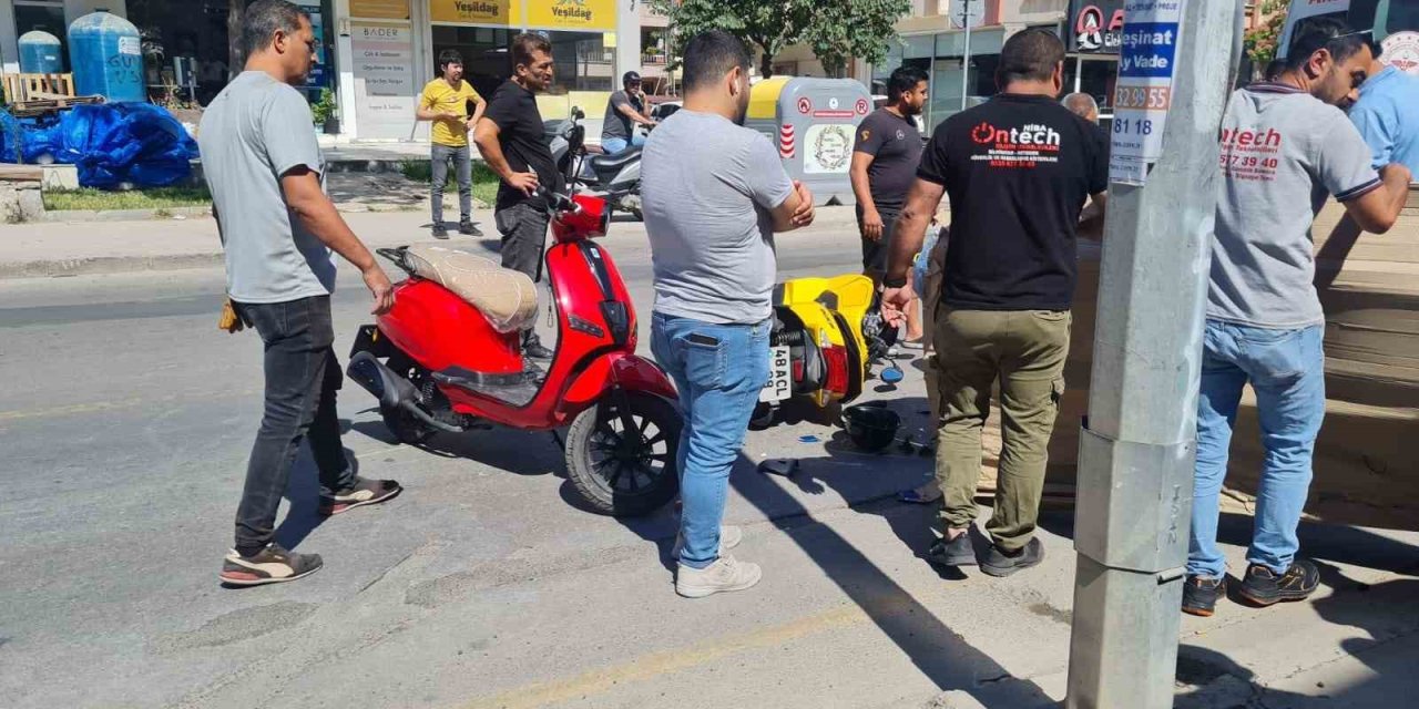 Milas’ta Motosikletler Çarpıştı: 1 Ölü