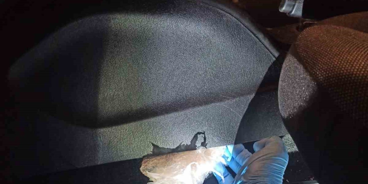 Vites Konsoluna Uyuşturucu Saklamışlar