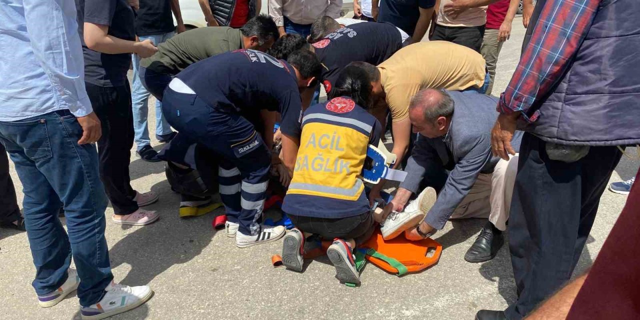 Otomobil İle Motosiklet Çarpıştı: 1 Yaralı