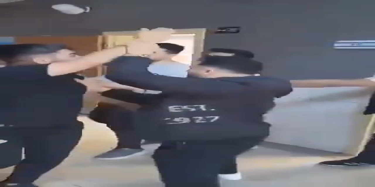 Veli Öğrenci Dolu Sınıfı Bastı: O Anlar Kamerada