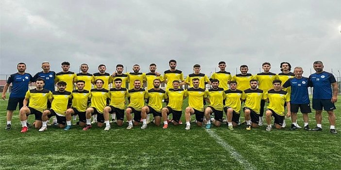 Rize Özel İdarespor topbaşı yaptı