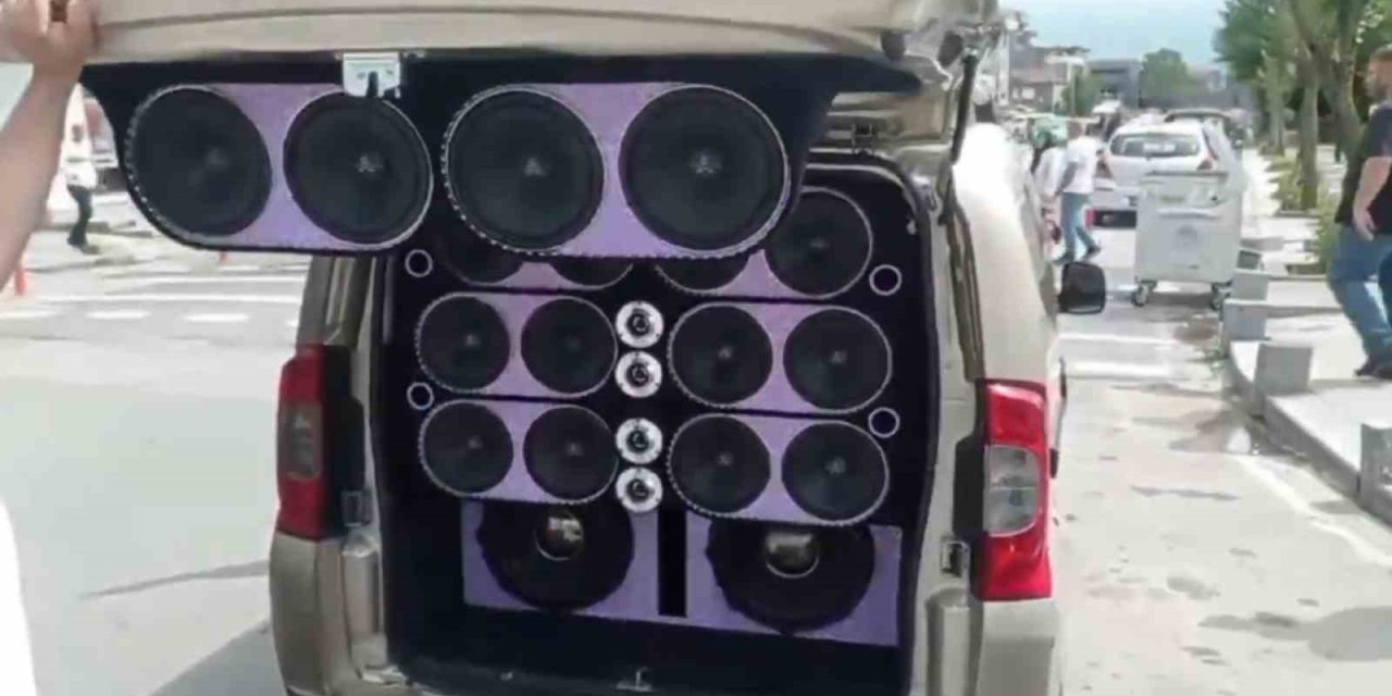 Uygunsuz Ses Sistemi Ve Abartı Egzoza 7 Bin Tl Ceza
