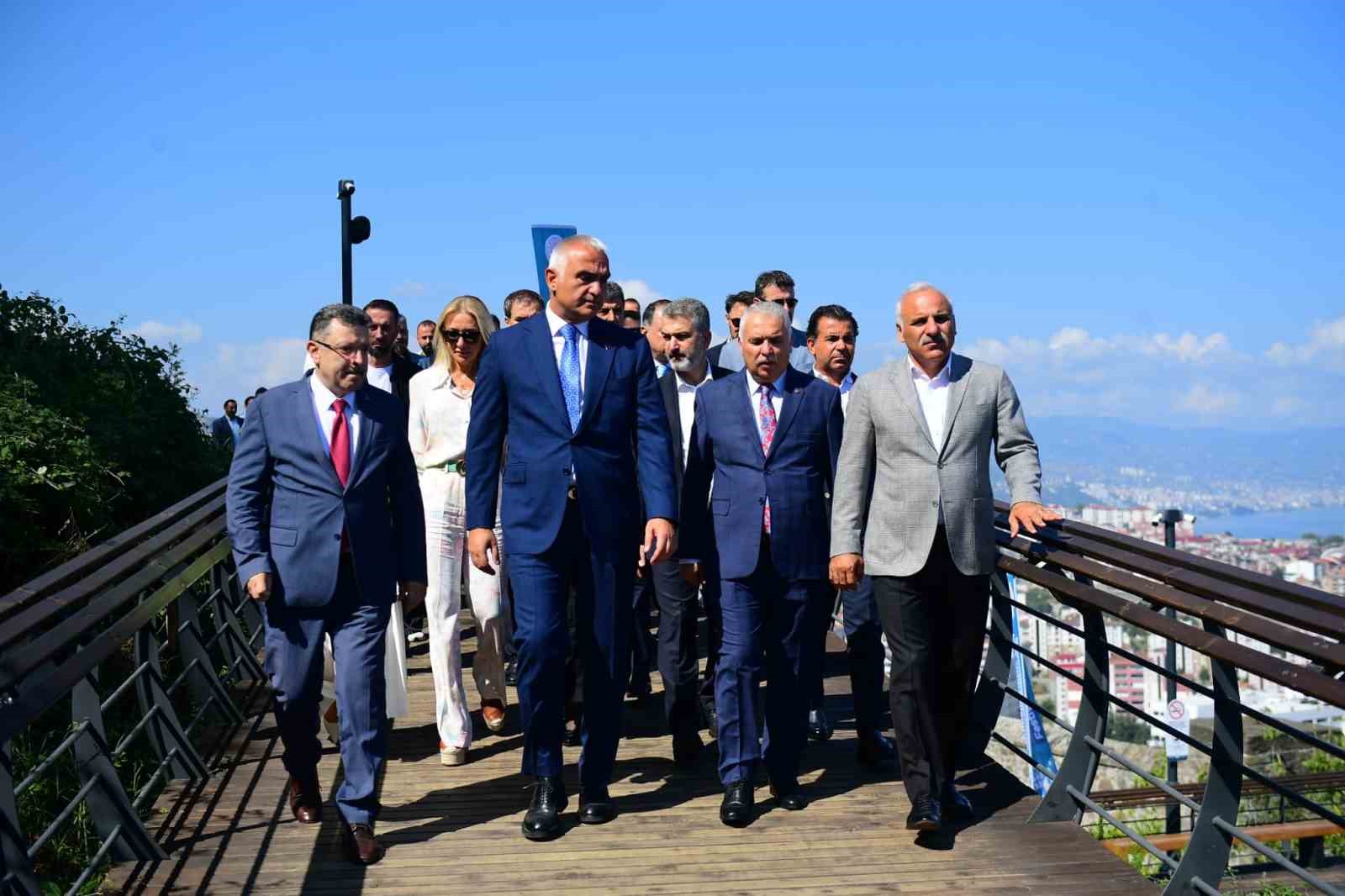 Kültür ve Turizm Bakanı Ersoy Sümela Kültür Yolu Festivali’nin açılışı için Trabzon’a geldi