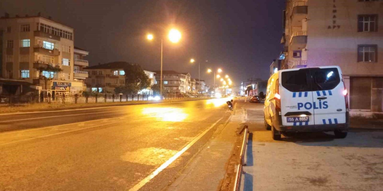 Bafra’da Yaşlı Kadına Otomobil Çarptı, Sürücü Kaçtı