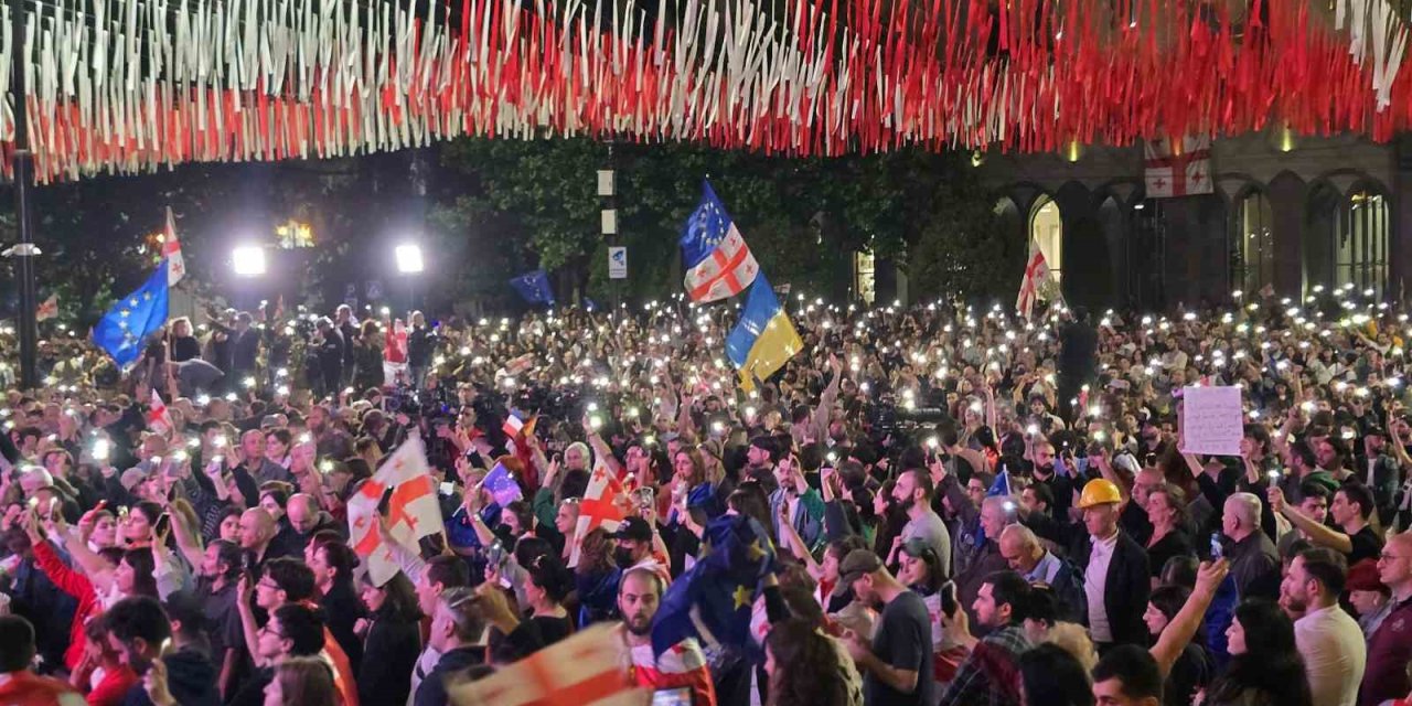 Gürcistan Cumhurbaşkanı Zurabişvili’den "Yabancı Etkinin Şeffaflığı" Yasası İçin Referandum Teklifi