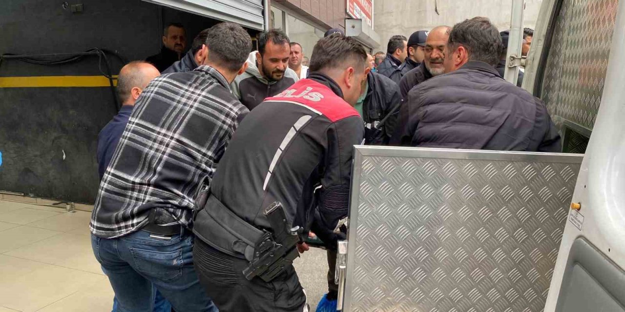 Silah Sesine Gelen Ekipler Kanlar İçinde Buldu