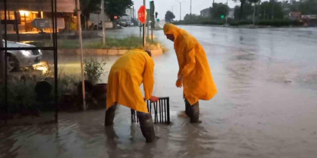 Osmancık’ta Fırtına, Sağanak Ve Dolu Etkili Oldu