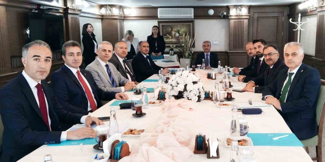 Koç, Vilayetler Birliği Encümen Üyeliğine Seçildi